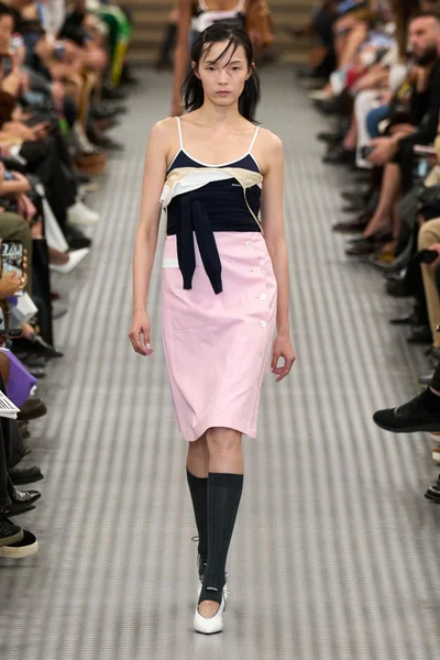 Look 53